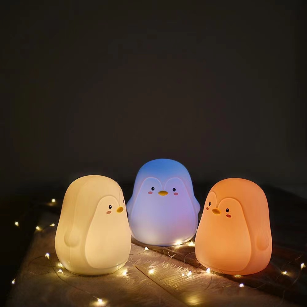 Silicone lamp creative penguin night light, fun atmosphere for children to sleep and get up at night, bedroom bedside lamp Specification image