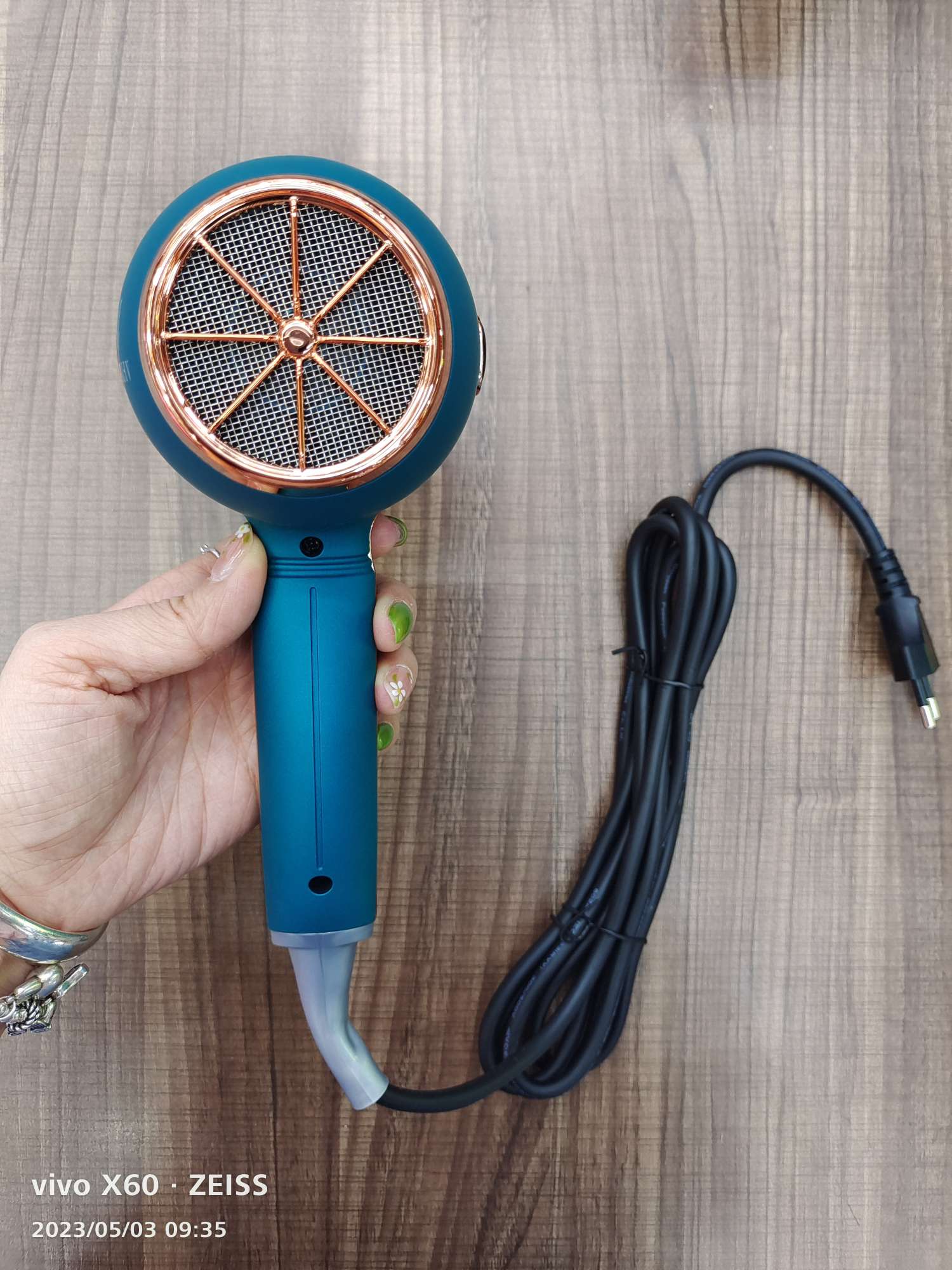 蓝光恒温吹风机渐变色大功率吹风筒三风嘴冷热负离子电吹风V-232详情3