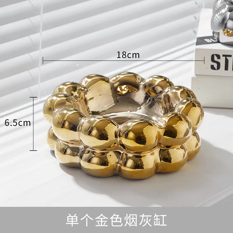 烟灰缸/摆件白底实物图