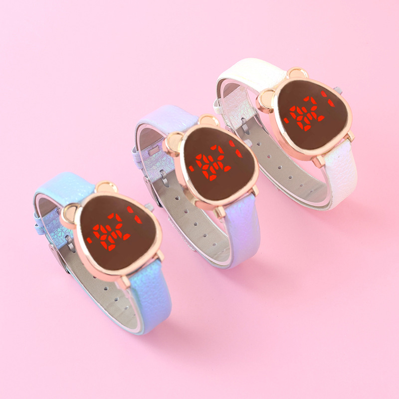 跨境热销时尚表老鼠小表盘女士手镯手表新款皮带休闲LED电子手表图
