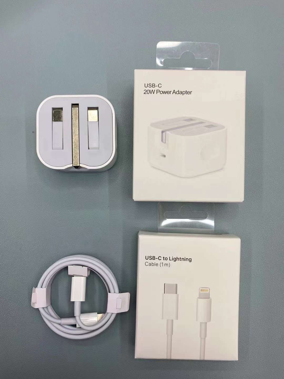 PD20W charger pd fast charging cable is suitable for iPhone12/13 data cable fast charging. Wholesale of Apple charging heads detail image 5