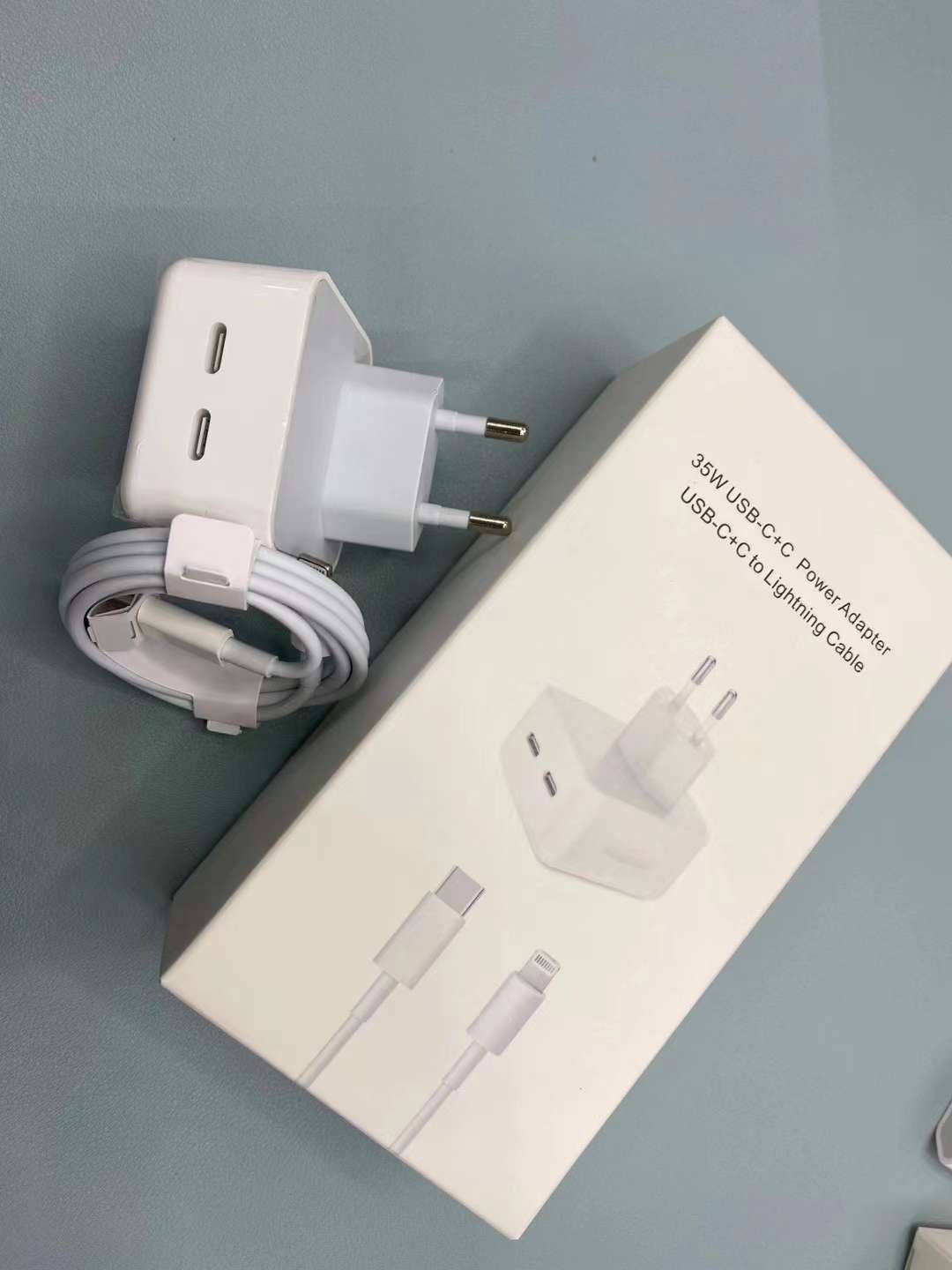 PD20W charger pd fast charging cable is suitable for iPhone12/13 data cable fast charging. Wholesale of Apple charging heads detail image 4