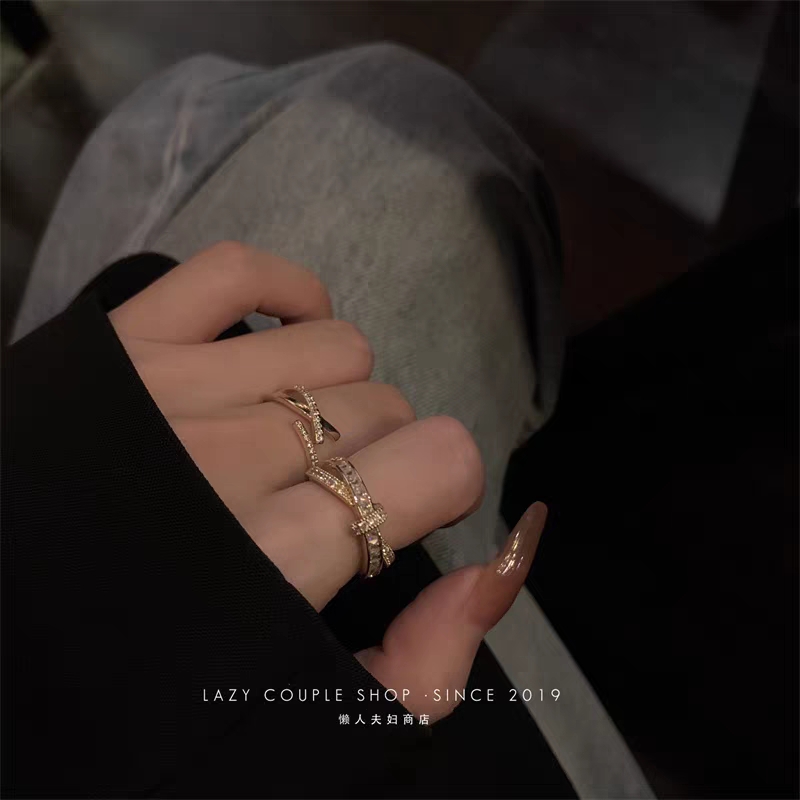 Xin 'ai Lian -202 Copper-Plated Real Gold Cross Niche Design Ring details Picture