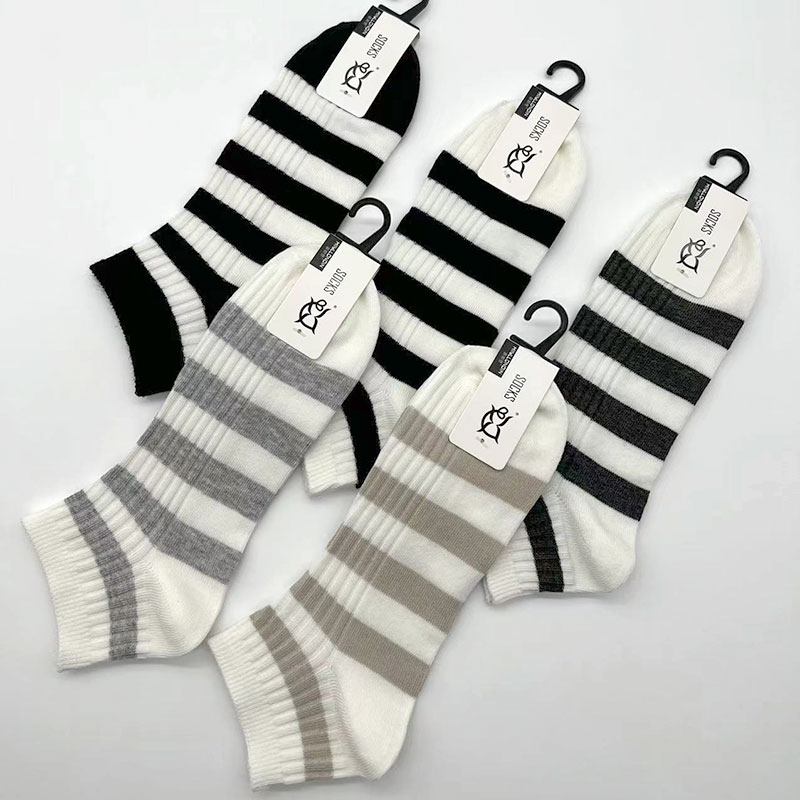 ：/男士船袜/精梳棉条纹/学院风短筒/学生袜子/喜朗登春夏季白底实物图