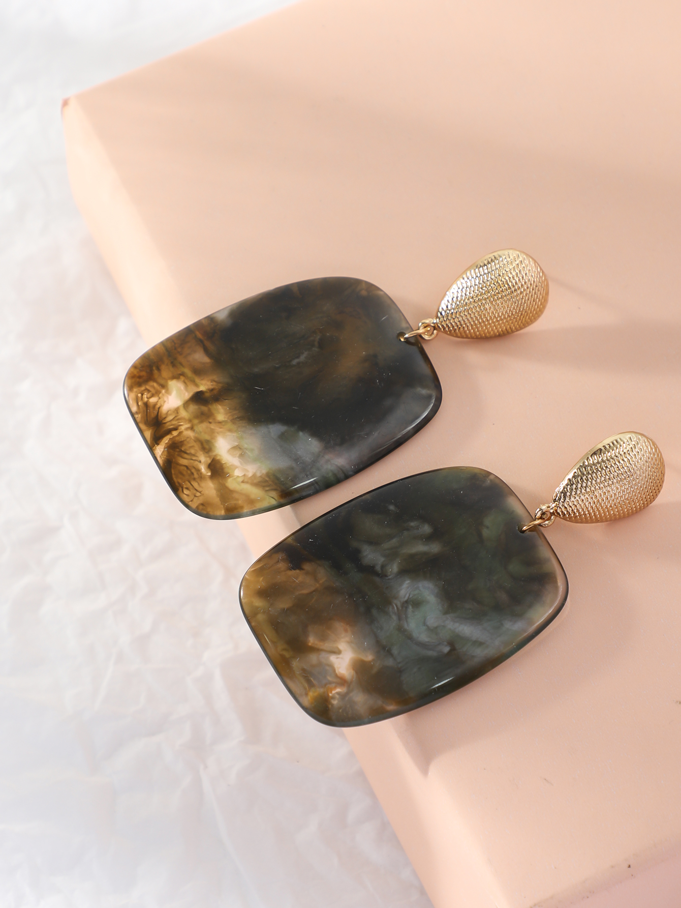 New large resin earrings, personalized star street style long board texture earrings, exaggerated European and American brand earrings Specification image