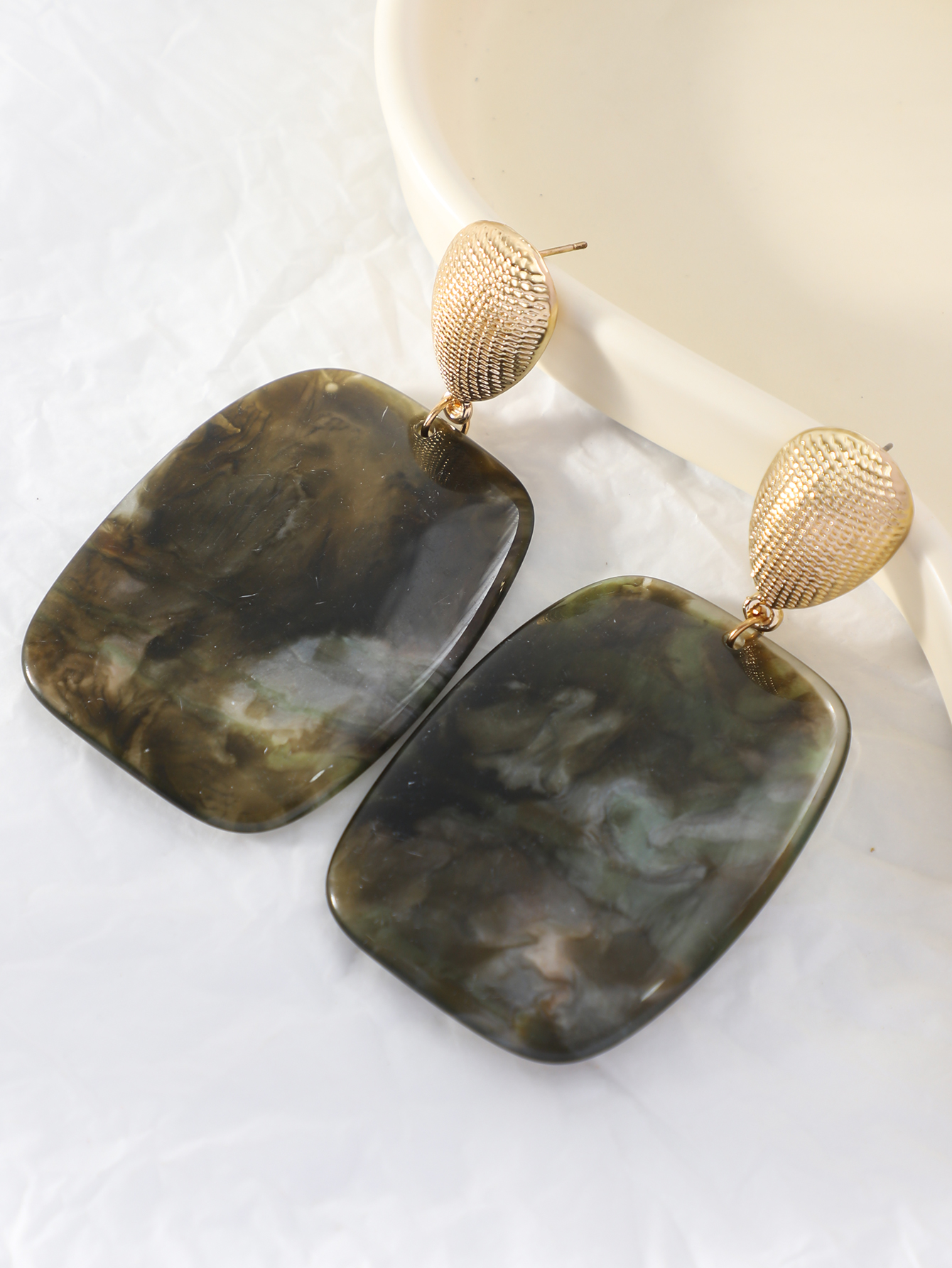 New large resin earrings, personalized star street style long board texture earrings, exaggerated European and American brand earrings details Picture