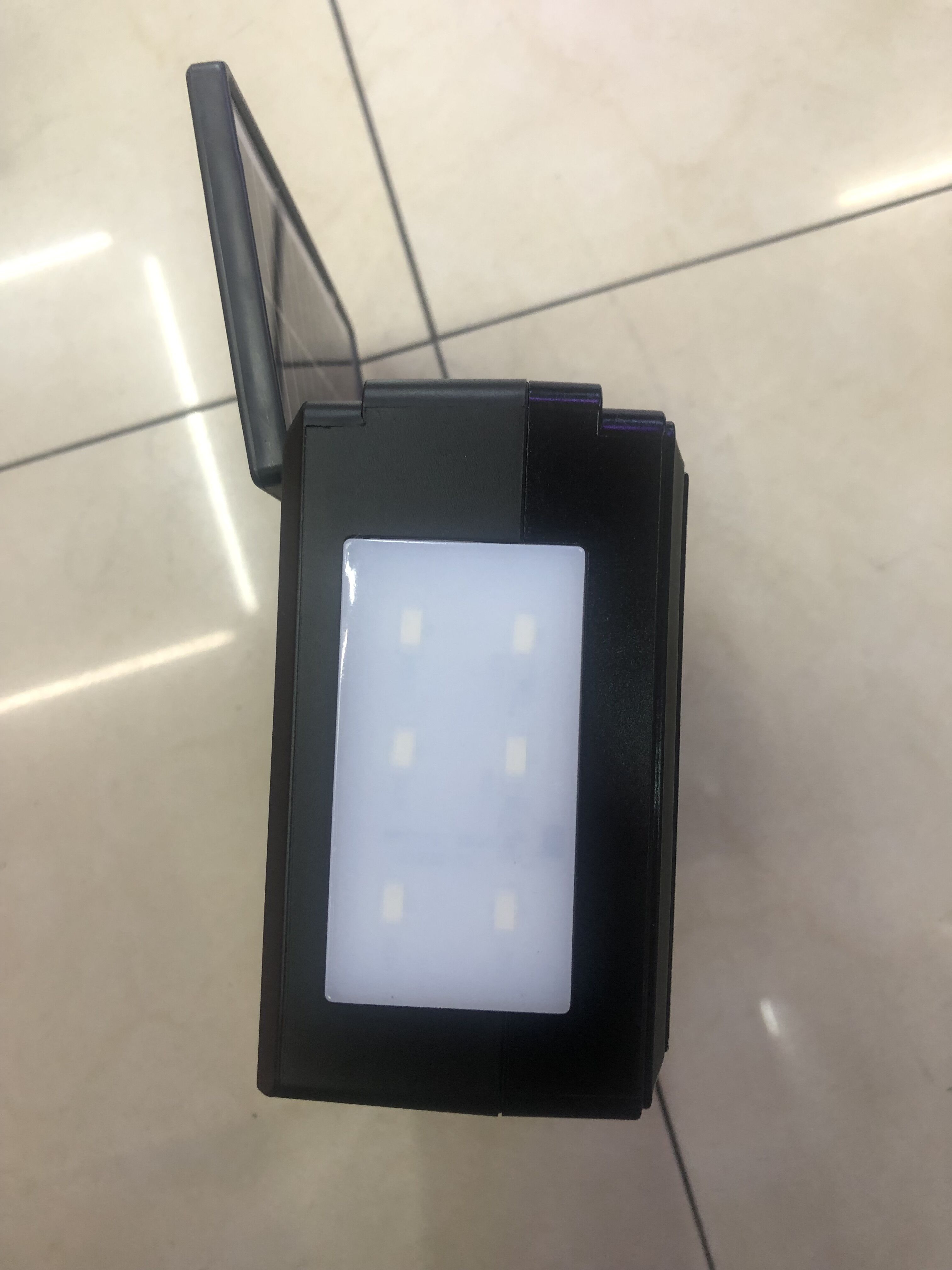 带蓝牙，太阳能细节图