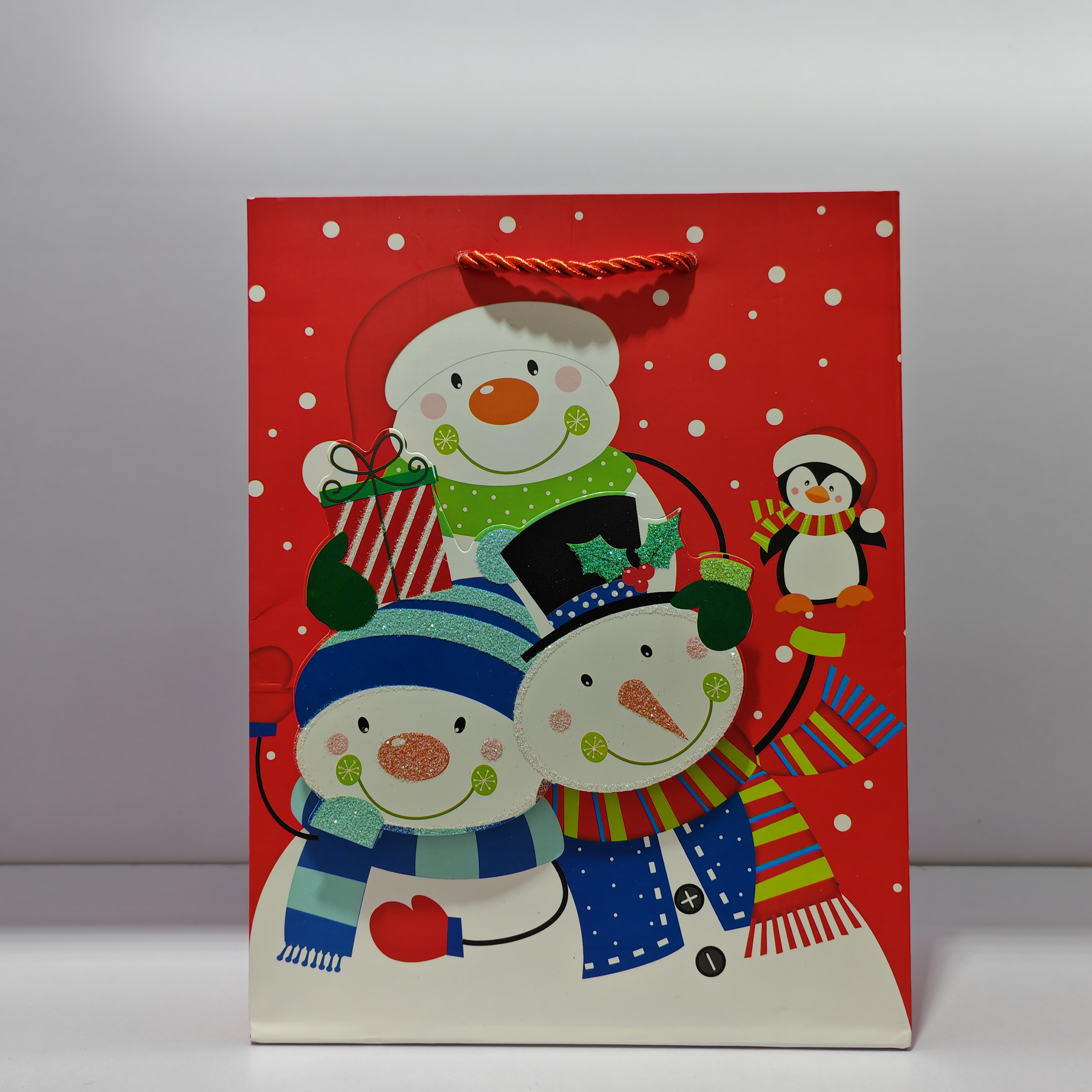 Christmas gift bags, New Year handbags, gift paper bags, holiday shopping bags, 3D powder coating, in stock details Picture