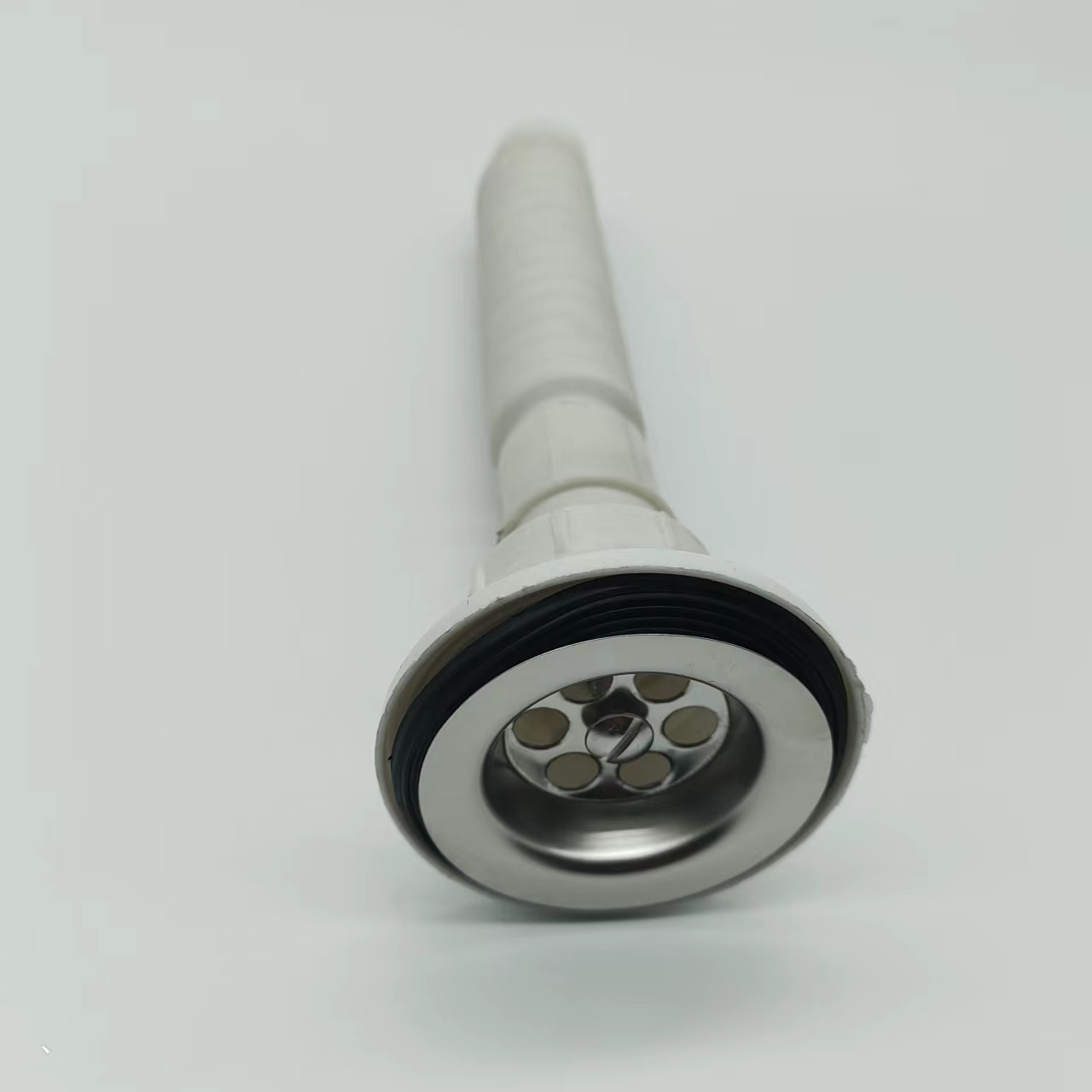 Stainless steel vegetable basin, kitchen sink, single and double sink drain pipe, vegetable washing and dishwashing sink drain pipe fittings Application Scenario