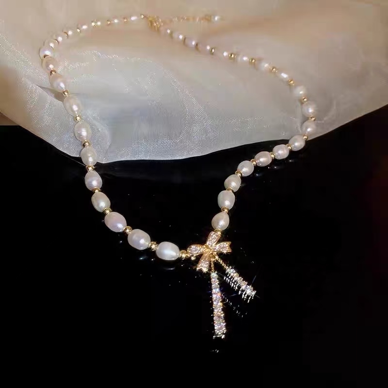 Natural freshwater pearl necklace, light luxury, niche bow necklace, collarbone chain, feminine charm details Picture