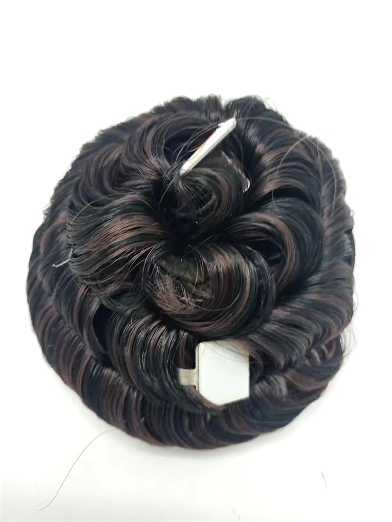 Wholesale of foreign trade supplies: flower bud hair clips, meatball hair bags, Hepburn hair clips, hair bags Item Picture