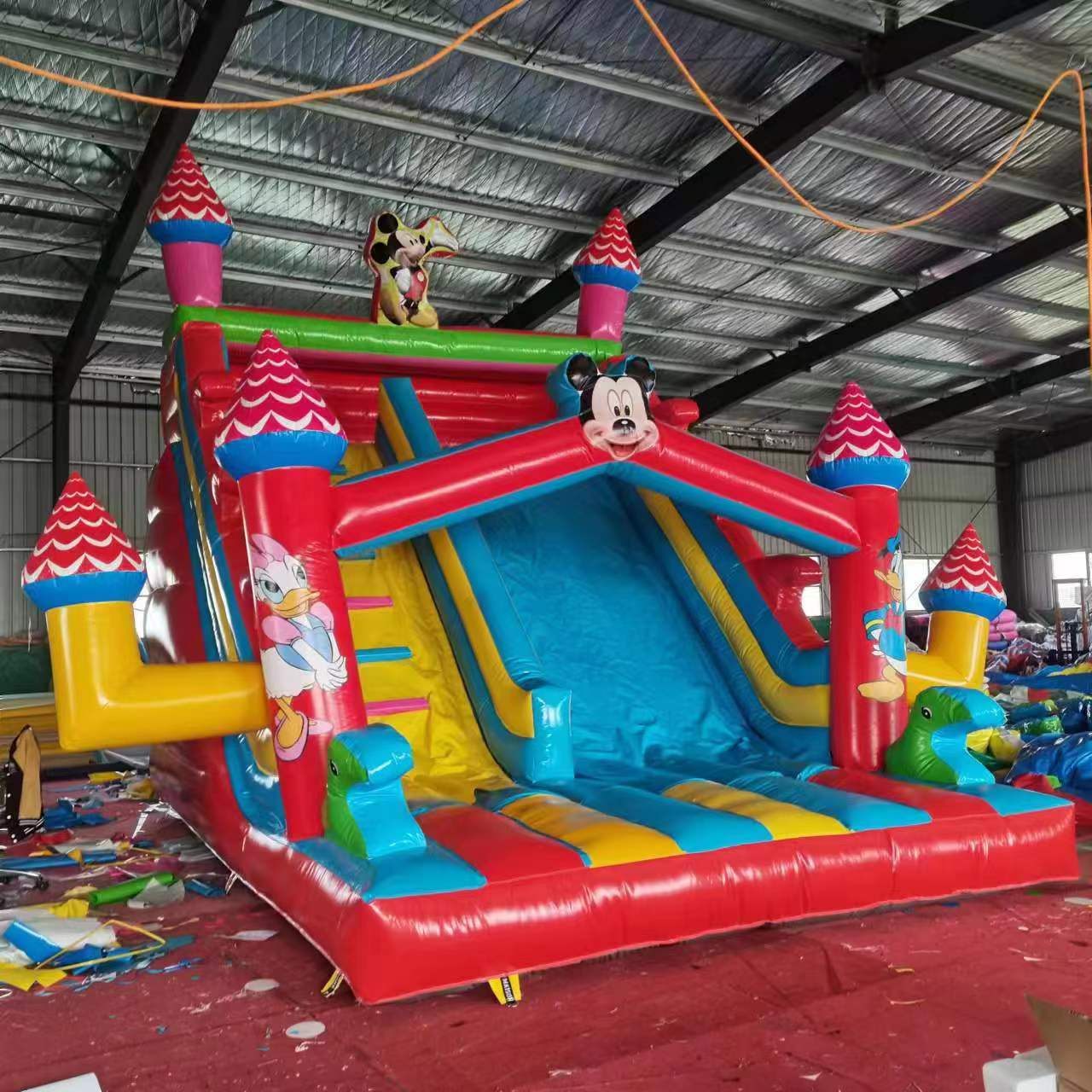 充气玩具/充气城堡/充气滑梯白底实物图