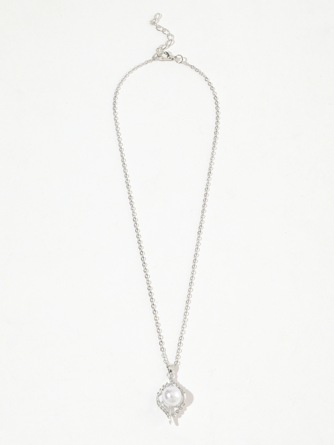 一条链条珍珠合金简约百搭时尚潮流女款项链