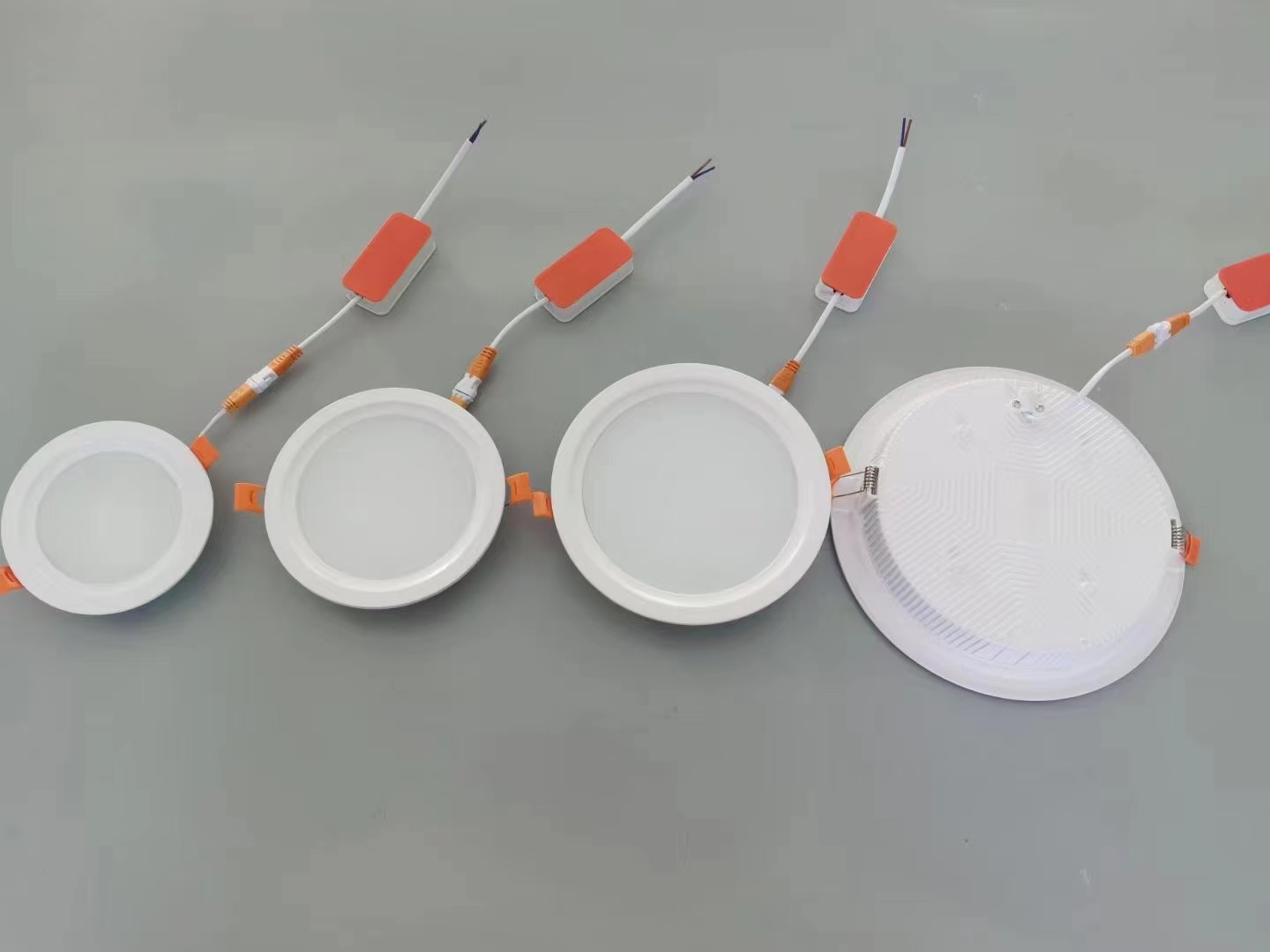 Solar lamp