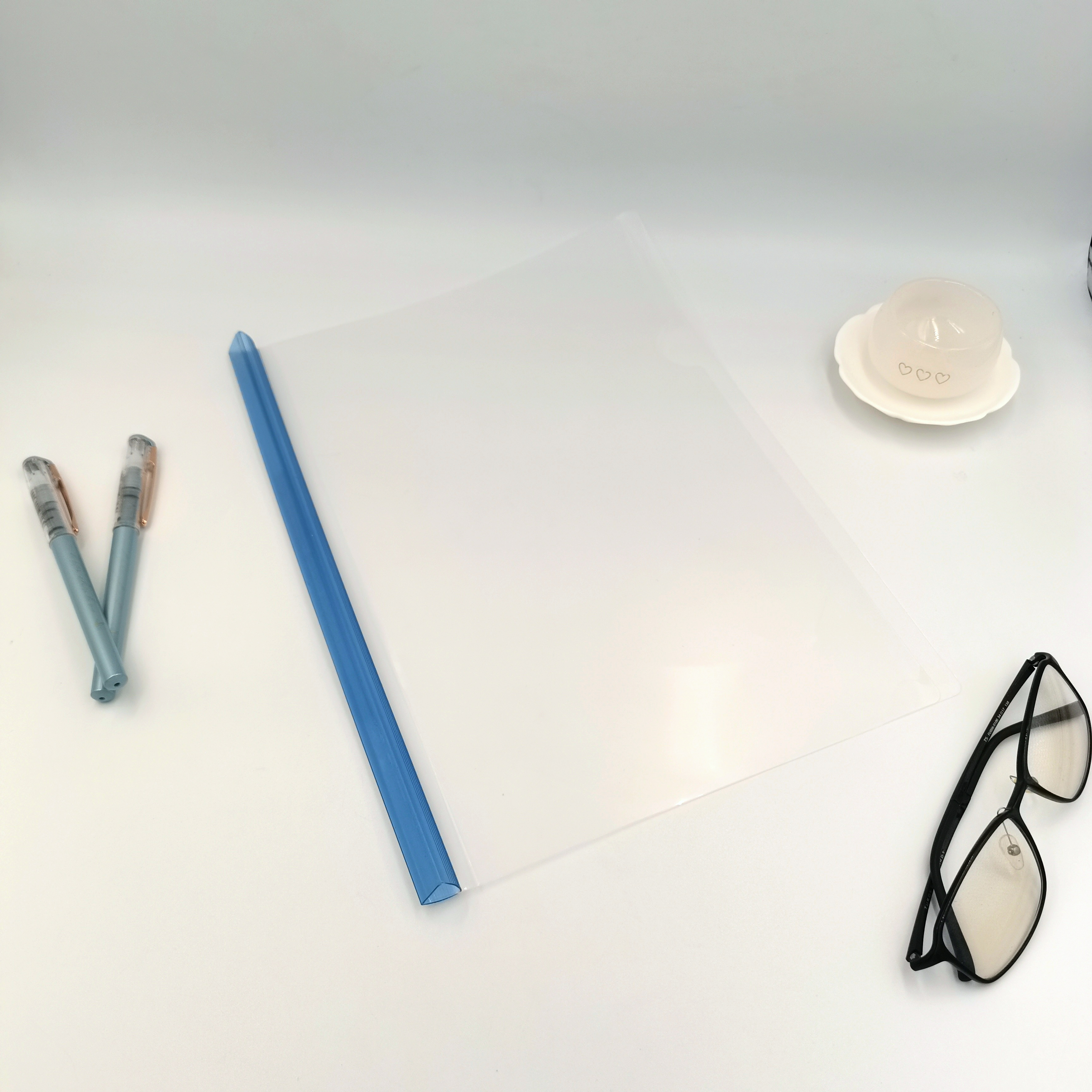 Transparent rod pull-out rod holder, file folder, frosted test paper holder, simple holder, office supplies, two-page holder details Picture