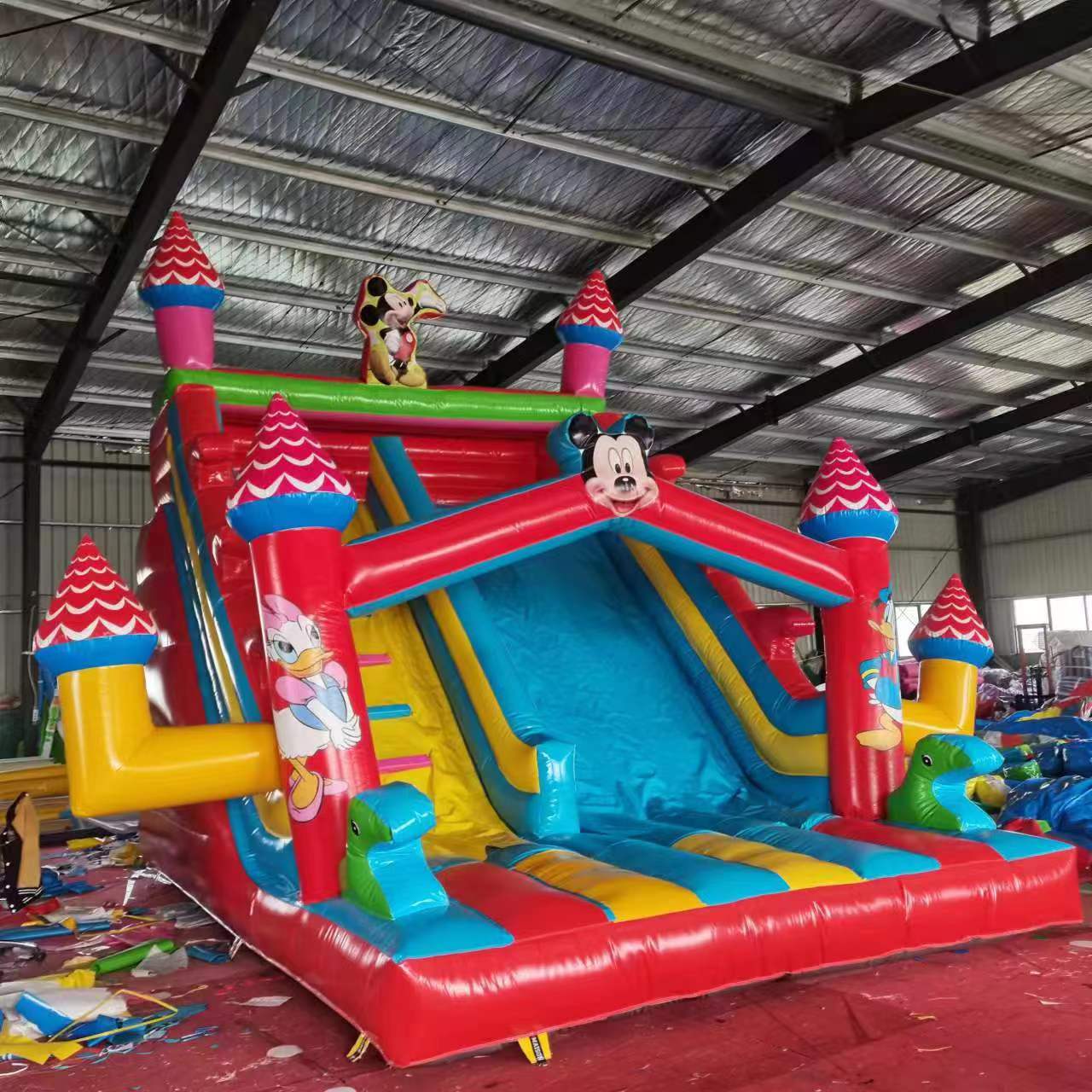 卡通气模玩具实物图