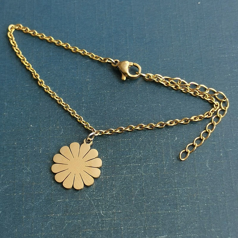 Fashionable titanium steel necklace pendants, stainless steel flat cutting trendy flower pendants, diy jewelry accessories, cross-border trade detail image 7