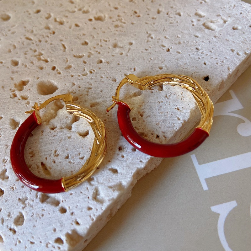 Korean-style fashionable and elegant metal enamel earrings, oil-dripping color matching, niche, light luxury and high-end earrings, butterfly jewelry