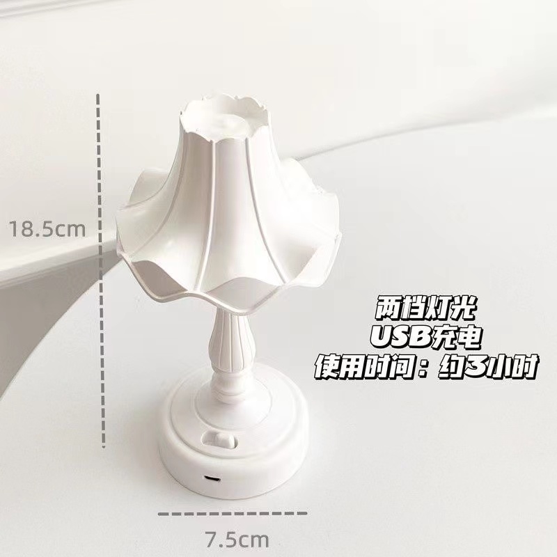 أضواء خفيفة من نوع أوروبي مزخرفة باللون الأحمر في غرفة نوم الفتيات Specification image