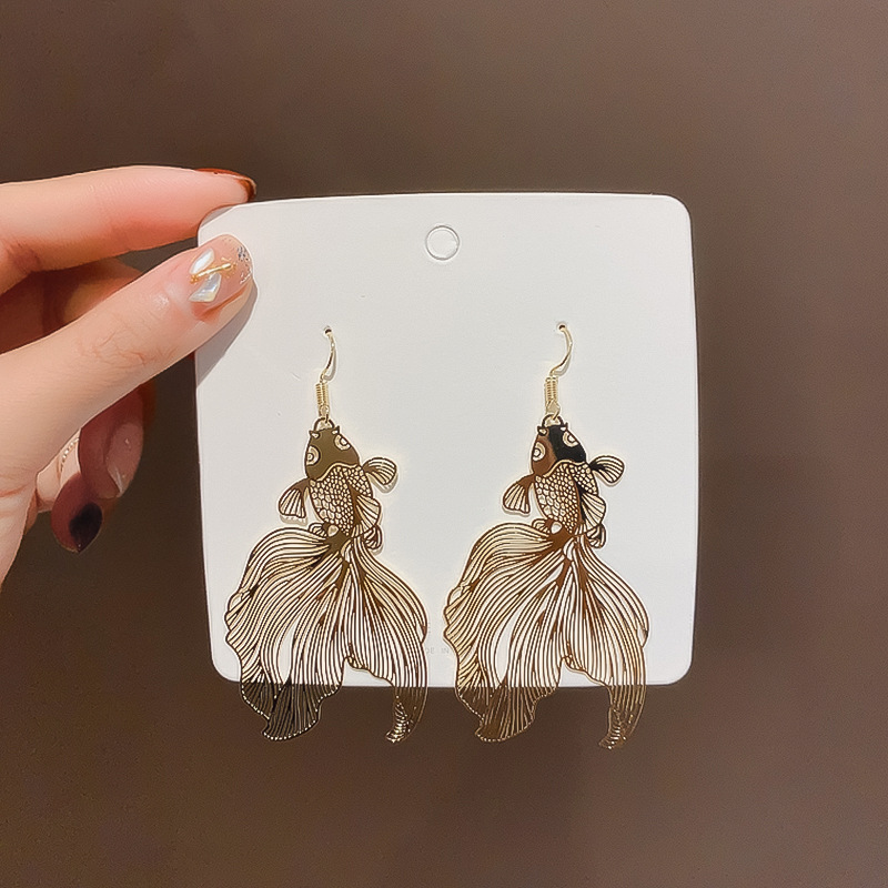 925 Silver ear rings, high-end exaggerated forest-themed black flower earrings, super ethereal and girlish retro earrings, 12-girl heart-shaped crushed stone long tassel earrings, high-end feel, S925 silver needle stud earrings Specification image