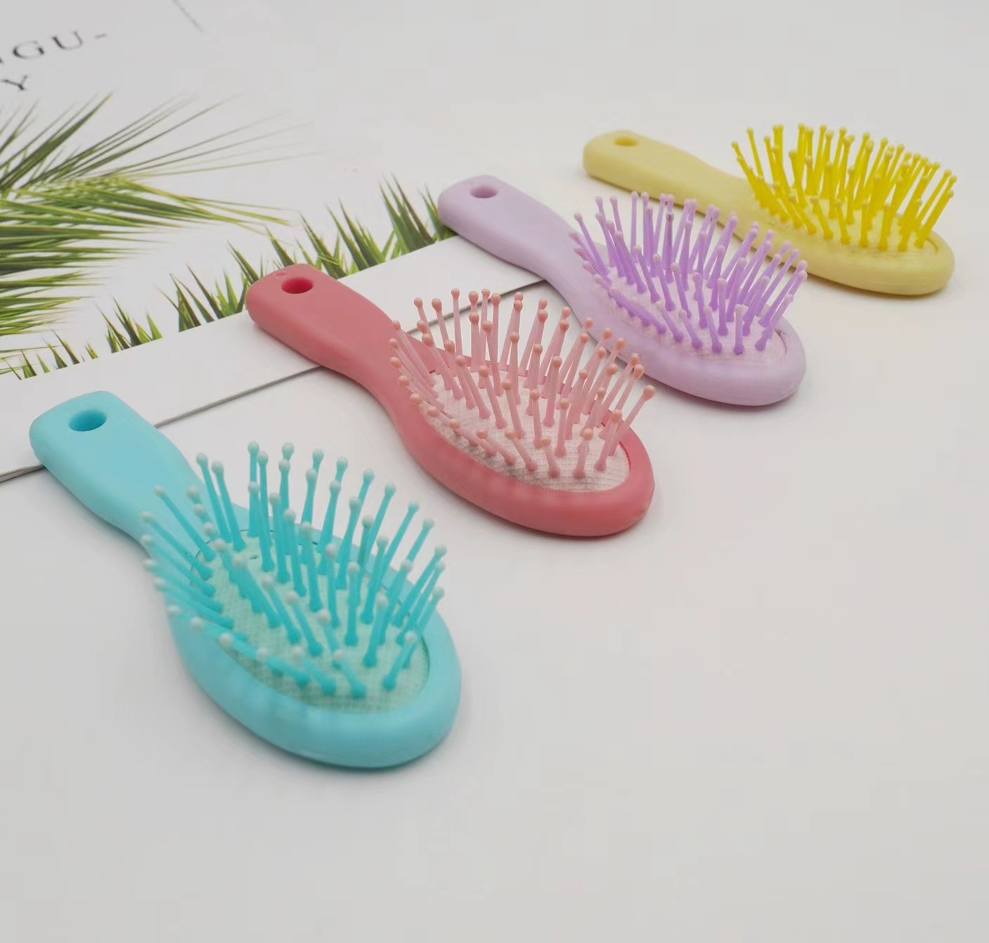 Plastic air cushion massage comb, portable mini children's massage comb, gift item, hair comb, airbag comb