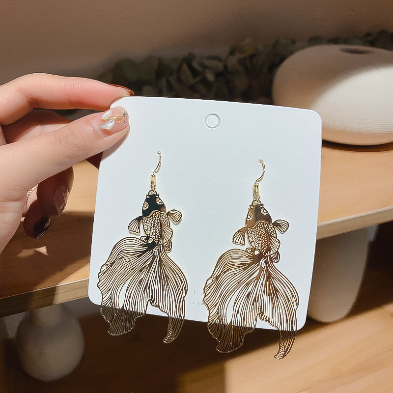 925 Silver ear rings, high-end exaggerated forest-themed black flower earrings, super ethereal and girlish retro earrings, 12-girl heart-shaped crushed stone long tassel earrings, high-end feel, S925 silver needle stud earrings Application Scenario