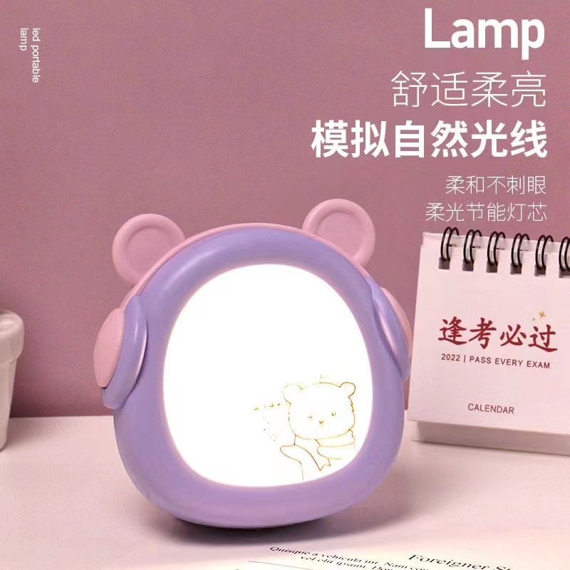 The cartoon children's room three-color temperature stepless dimming night light can be used as a charging children's sleep aid and companion Application Scenario
