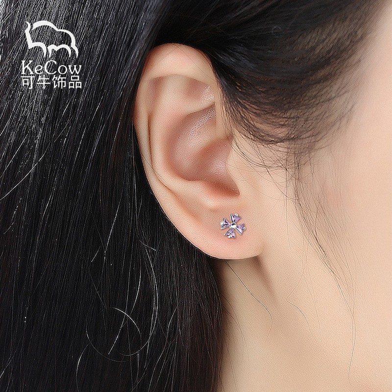 Changsheng Jewelry Purple Zircon four-leaf clover Flower titanium steel Stud Earrings for stylish men and women Application Scenario