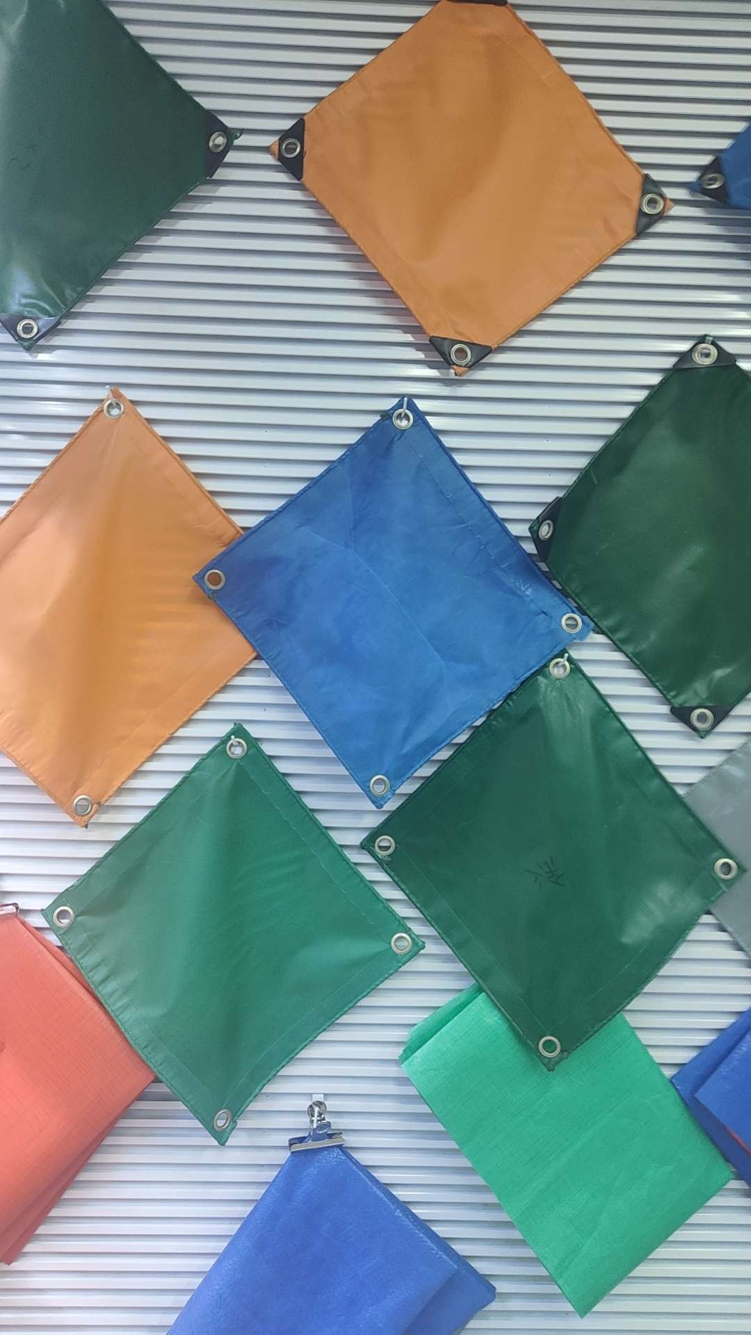 Waterproof and rainproof tarpaulin Item Picture