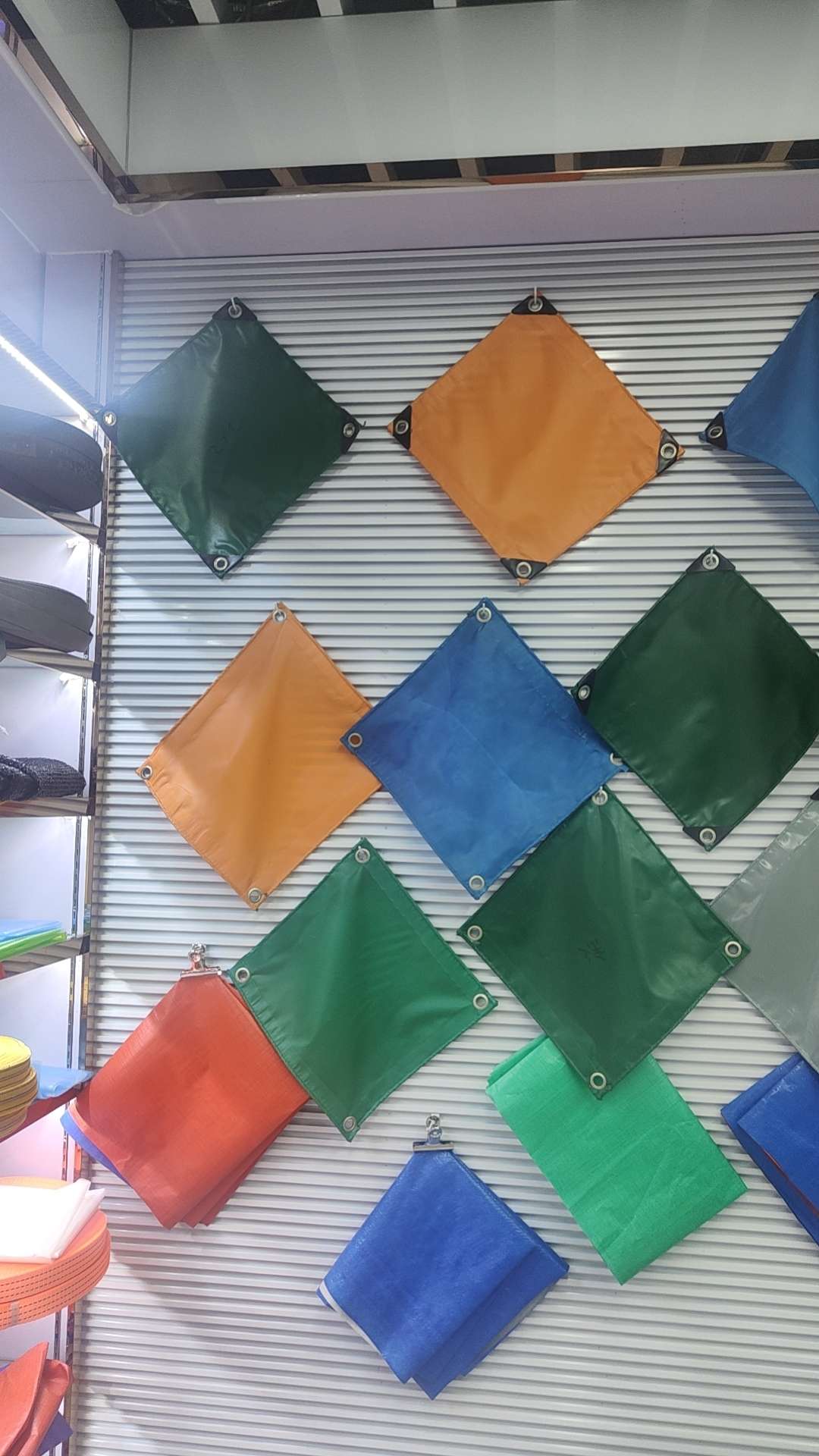 Waterproof and rainproof tarpaulin details Picture