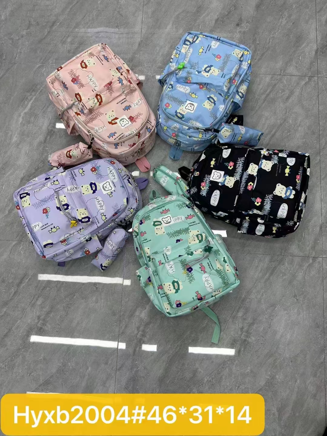 双肩包书包产品图