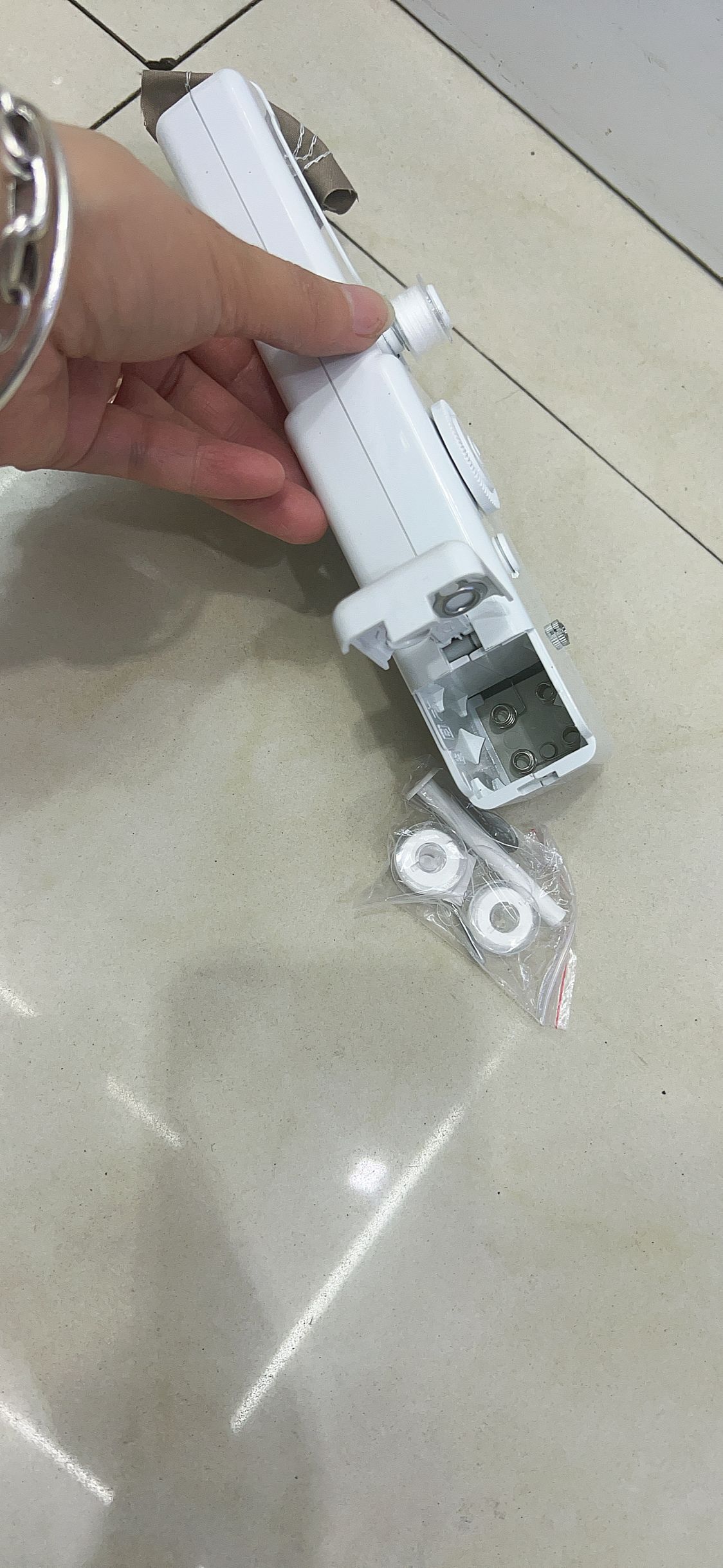 手动缝纫机白底实物图