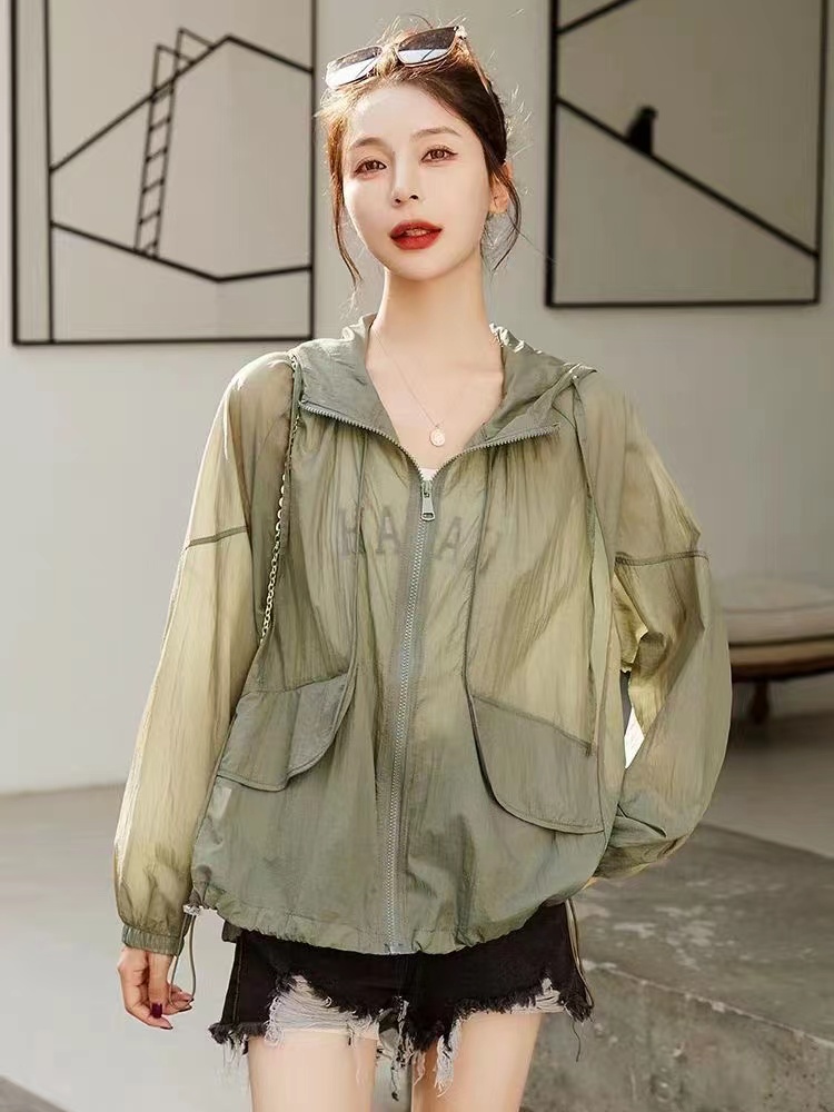 Advanced Sense Of Sun-Protective Clothing Female Summer 2023 New All-Fit Loose Breathable Anti-Ultraviolet Thin Sunscreen Coat Application Scenario