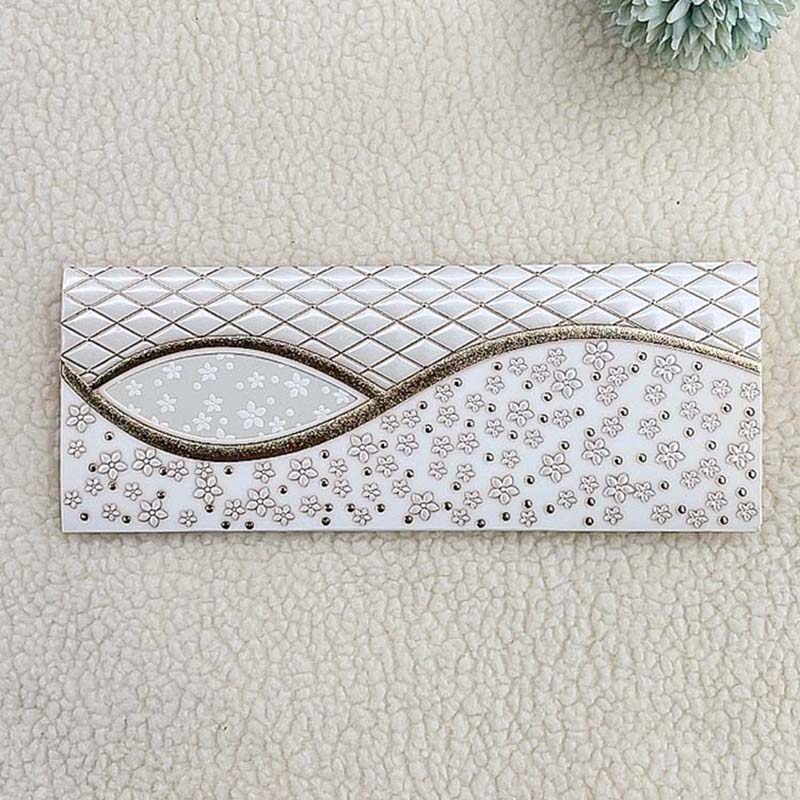 Customized wholesale of high-end European-style new products with elegant gilded edges and pearlescent flowers, wedding invitations, banquet invitations, birthday cards and business invitations for foreign trade Application Scenario