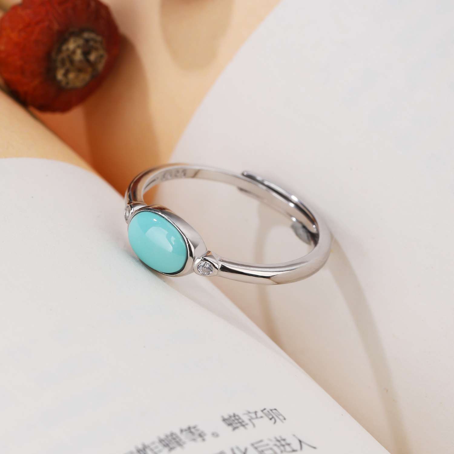 流行饰品/绿松石戒指/时尚细节图