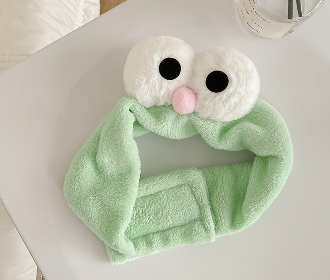 Cute Big Eyes Green Postpartum Face Wash Headband undefined