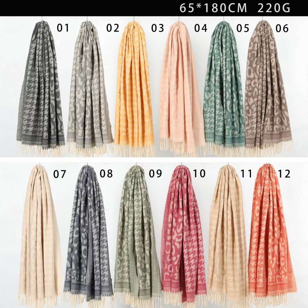 Wholesale of 2023's best-selling knitted jacquard scarves, women's shawls and cross-border scarves for foreign trade detail image 13