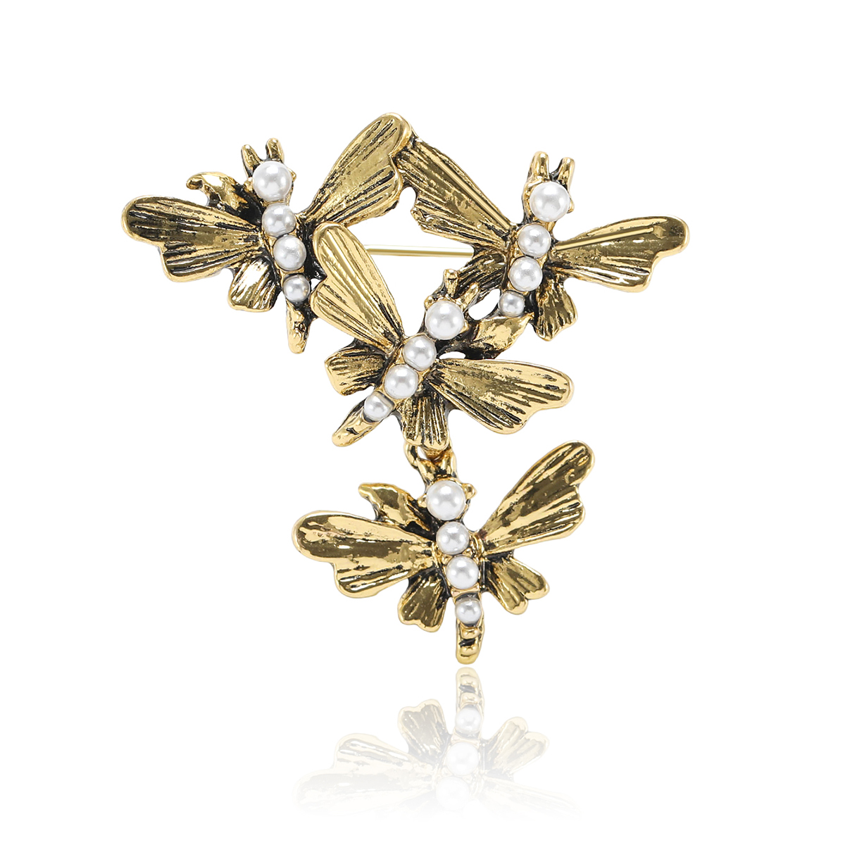 Factory direct sales, creative and light luxury new best-selling retro water diamond butterfly stainless steel brooch, anti-glare, light luxury creative retro brooch, simple and fashionable accessory pin Item Picture