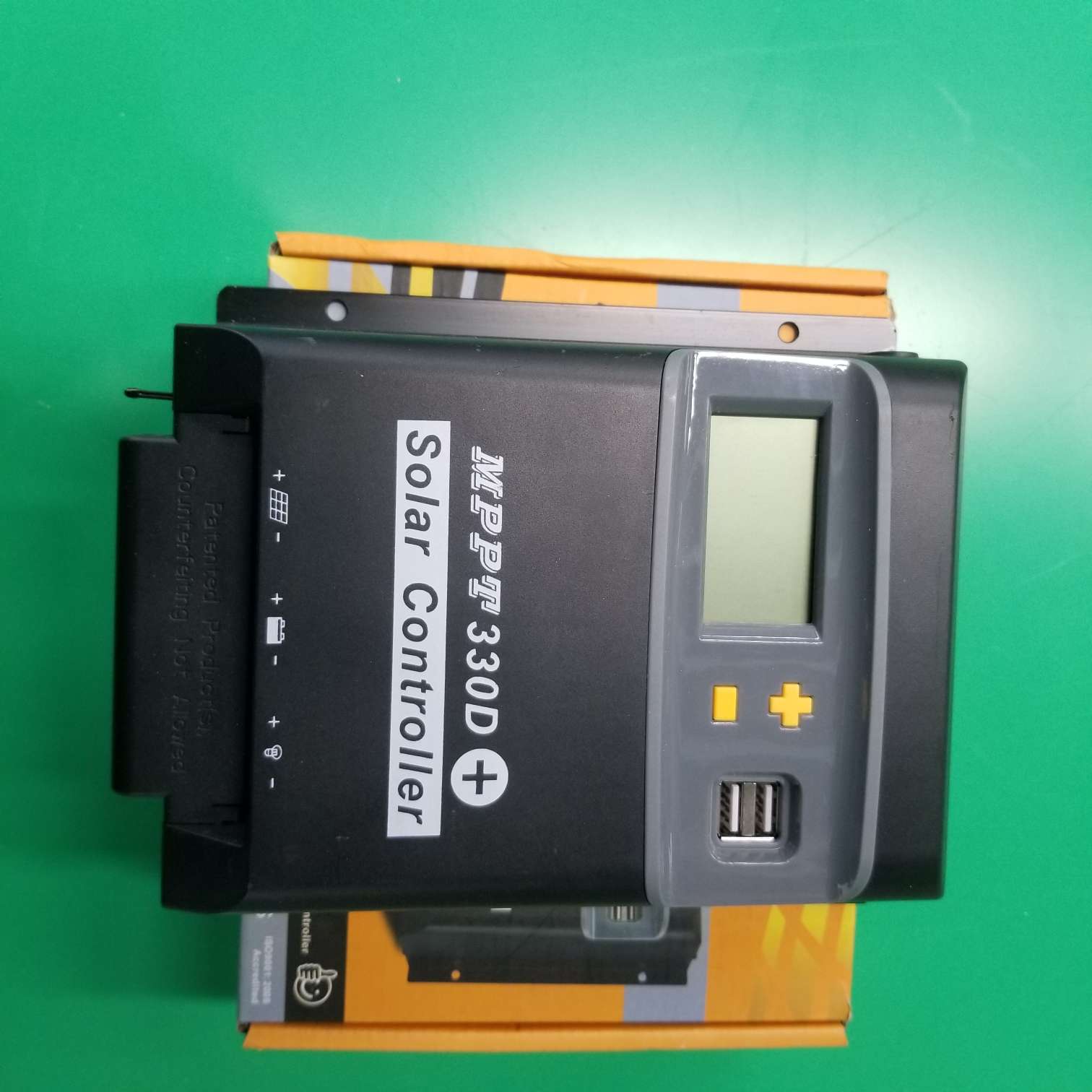 YAKI solar MPPT controller Item Picture