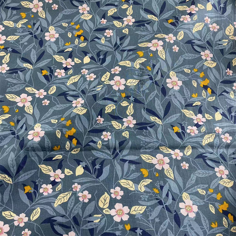All-cotton poplin fresh and delicate floral fabric dress fabric, small floral women's clothing printed headscarf, head flower and hair accessory fabric Item Picture