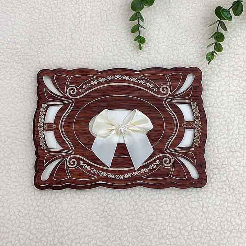 Factory direct sales and wholesale of high-end rectangular laser-hollowed-out wooden invitation letters and cards with diamond bows for the Middle East and Africa