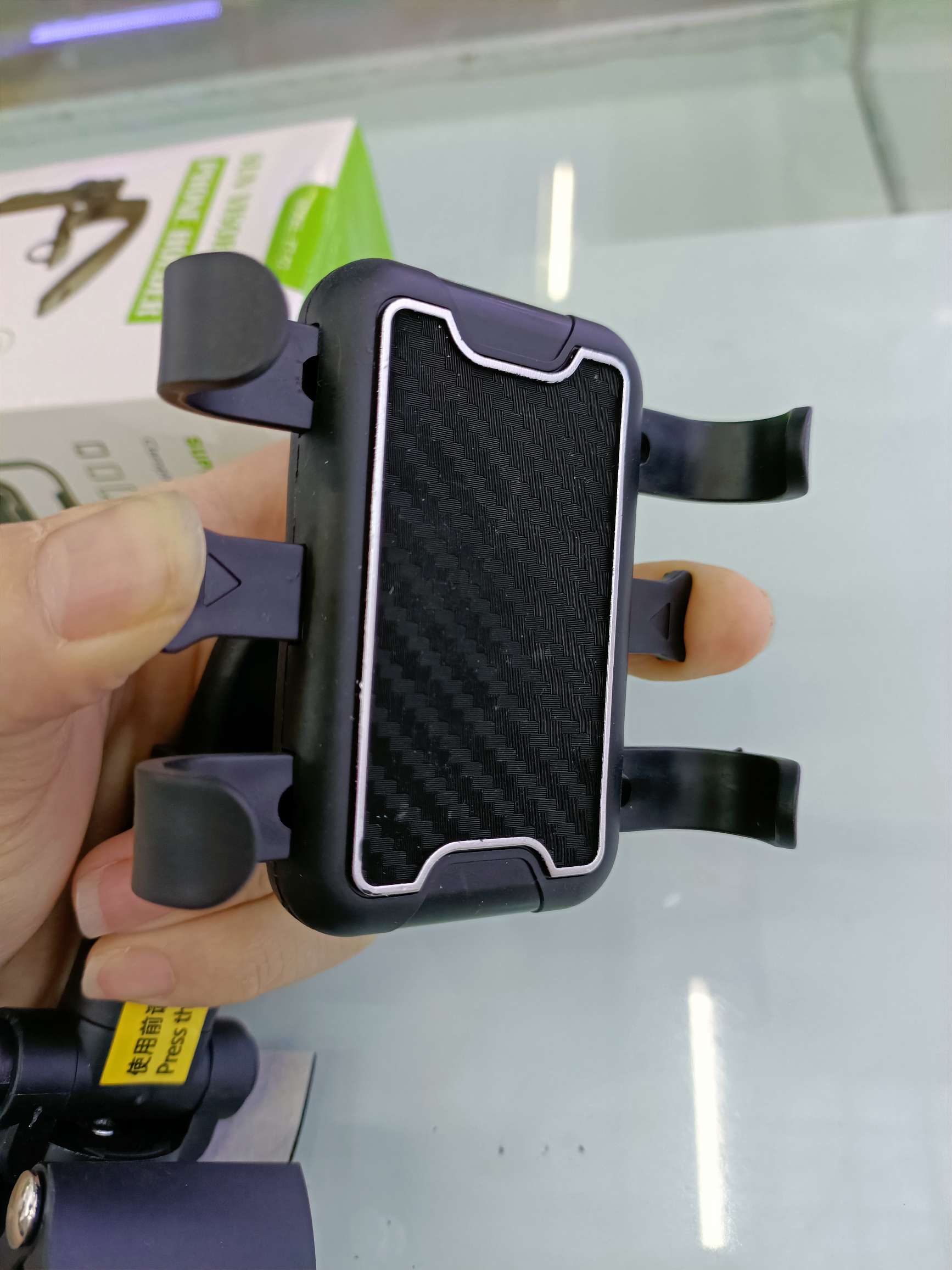 车载手机支架/遮阳板支架/手机支架白底实物图