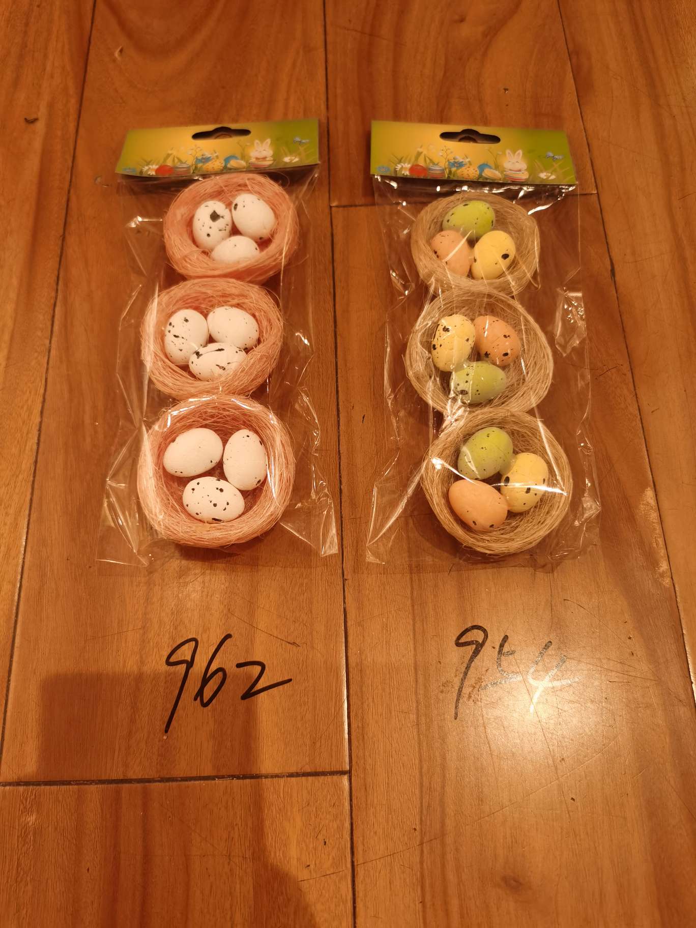 The factory supplies Easter products, including Easter chicks, Easter eggs and Easter baskets details Picture