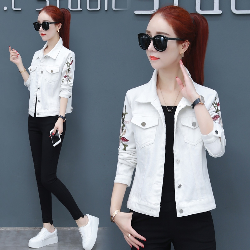 ملابس نسائية Specification image