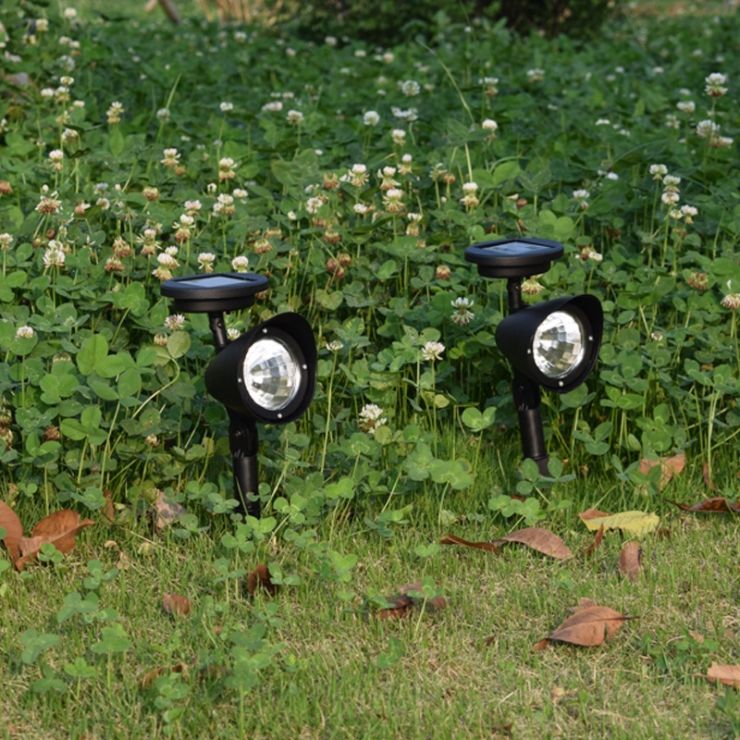 Solar lawn spotlights, courtyard landscape 7LED projection garden lights, garden ground sockets, outdoor waterproof grass lights Solar lawn spotlights, courtyard landscape 7LED projection garden lights, garden ground sockets, outdoor waterproof grass lights