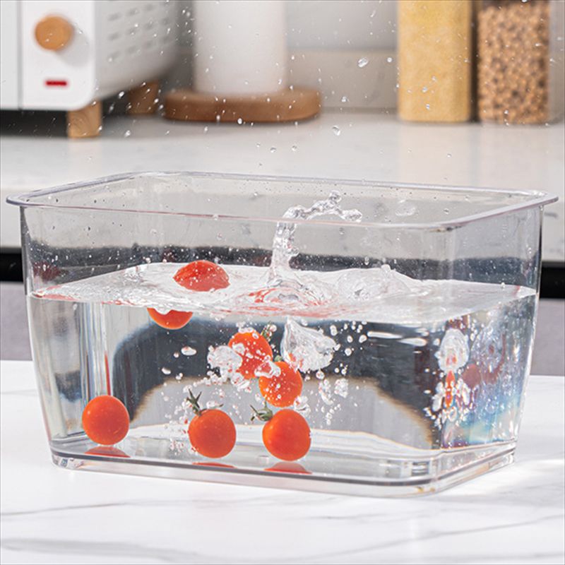 可以隔断的沥水收纳盒/家用有透气孔的保鲜盒/冰箱储物盒白底实物图