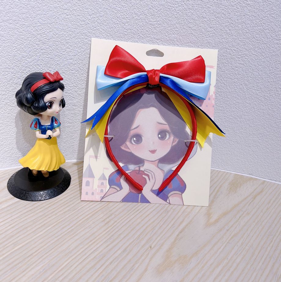 Snow White - Double Knot swallow-tail fork Headband Application Scenario