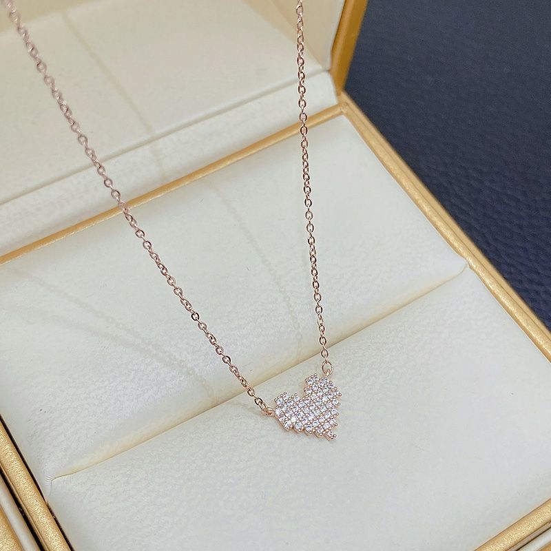 The cute and simple collarbone chain, slightly studded with diamonds, is a gentle and fairy-like necklace that catches the eye and is versatile, with a unique personality Specification image