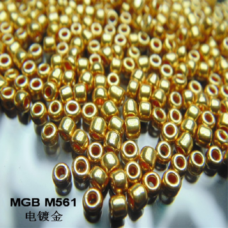 Yiwu diy beading materials: loose beads, hand-electroplated rice beads 2mm, 3mm, 4mm, accessories and ornaments, hand-made glass, diy tube beads