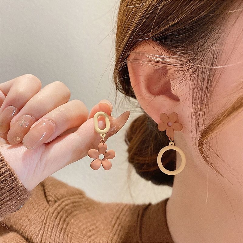 耳环女新款圆圈耳环小众设计高级感耳环酷耳环花朵耳环